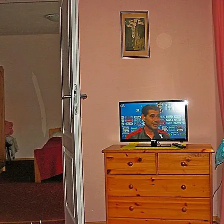 Uslugi Turystyczne Ekotur - Kraniec Swiata Apartment